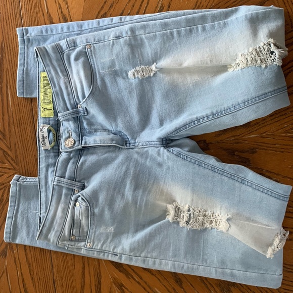 Women’s Jeans - Picture 1 of 6
